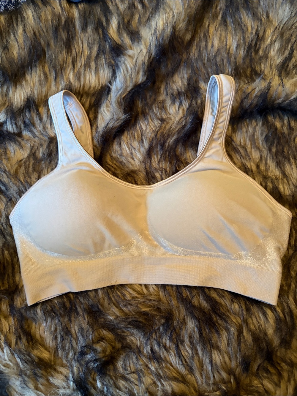 Bali Women Bra Beige T Shirt Wireless Wide Strap Size Medium